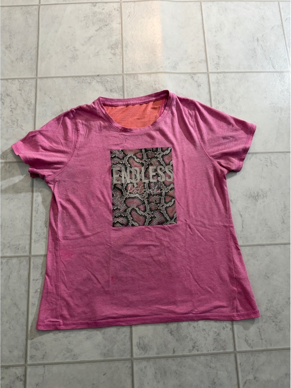 Pink Endless California graphic T shirt size XL 14 16